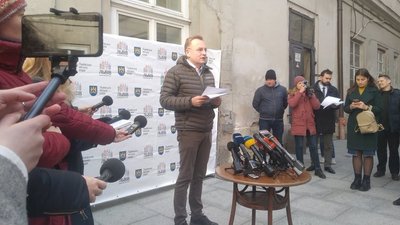 Карантин у Львові: ТРЦ, ресторани та салони краси не працюватимуть