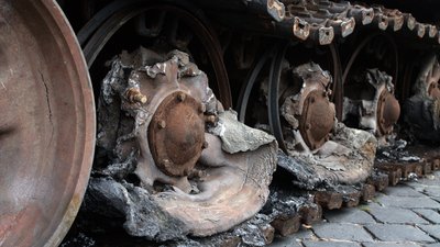До Чернівців на виставку привезли спалену техніку російських окупантів
