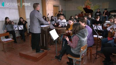Подумали й про дошкільнят: один із вишів Рівного поповнився музичною студією