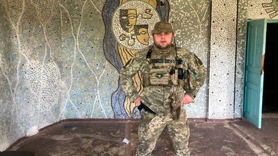 Артем Аніщенко у Бахмутському районі на Донбасі Артем Аніщенко у Бахмутському районі на Донбасі