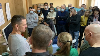 Восьмигодинні навчання: закарпатські анестезіологи тренувалися проводити УЗД-діагностику Восьмигодинні навчання: закарпатські анестезіологи тренувалися проводити УЗД-діагностику