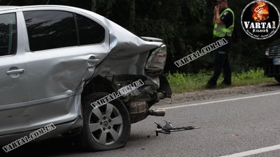 У Львівській області сталося ДТП за участі авто поліції. Травмовані четверо людей У Львівській області сталося ДТП за участі авто поліції. Травмовані четверо людей