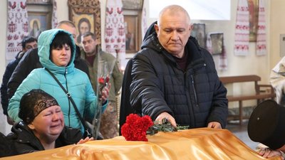 У Полтаві попрощалися з воїном Олександром Степаненком