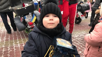 Тернопільські байкери працювали помічниками святого Миколая Тернопільські байкери працювали помічниками святого Миколая