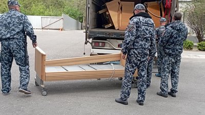 Лікарні Дніпра отримали з Німеччини функціональні ліжка для реанімаційних палат