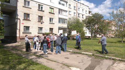 У центральній частині Калуша планують розмістити 10 МАФів. Жителі міста — проти У центральній частині Калуша планують розмістити 10 МАФів. Жителі міста — проти