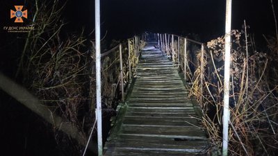 На Полтавщині неповнолітній провалився під кригу та загинув