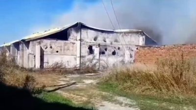 Атака безпілотників на Чернігівщині: горіло зерносховище, пошкоджена адмінбудівля