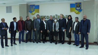 Сесія Миколаївської обласної ради не відбулася ‒ для кворуму не вистачило одного депутата Сесія Миколаївської обласної ради не відбулася ‒ для кворуму не вистачило одного депутата