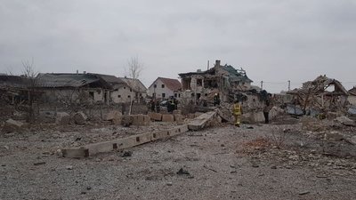 В Овручі завершили пошуки після нічного обстрілу з повітря. Що відомо