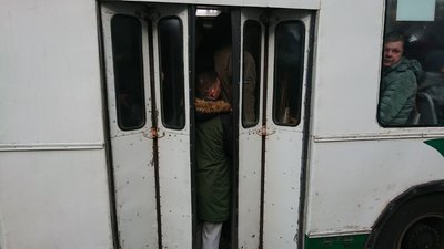 У Луцьку не вийшли на маршрут 115 із 200 тролейбусів та автобусів У Луцьку не вийшли на маршрут 115 із 200 тролейбусів та автобусів