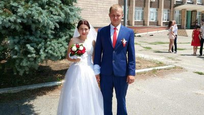 "Кожен день питає, де тато": на Харківщині родина чекає на повернення з полону захисника "Азовсталі" "Кожен день питає, де тато": на Харківщині родина чекає на повернення з полону захисника "Азовсталі"