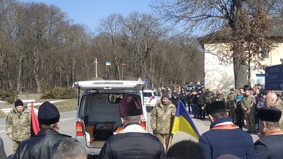 На Тернопільщині попрощалися із військовими Євгеном Гораком та Олегом Федчуком На Тернопільщині попрощалися із військовими Євгеном Гораком та Олегом Федчуком