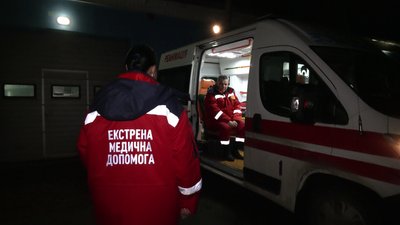 Без ліфтів і вуличного освітлення: як працює швидка у Рівному під час відключень світла