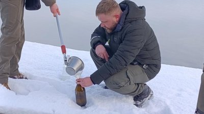 Фахівці Вінницького ОЦКПХ перевіряють якість води у Ладижинському водосховищі