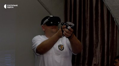 "Можна відпрацьовувати стрільбу по ракетах": військовим в Одесі передали оновлений тренажер ППО "Можна відпрацьовувати стрільбу по ракетах": військовим в Одесі передали оновлений тренажер ППО