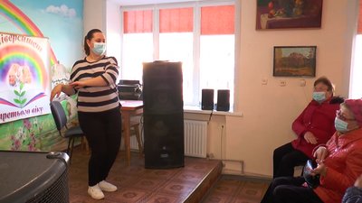 У Сватовому слухачі Університету третього віку опанувоють дихальну гімнастику