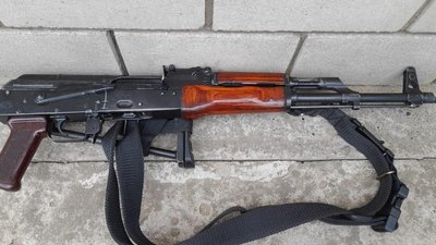 Ховав у підвалі: на Вінниччині чоловік зберігав без документів зброю та набої Ховав у підвалі: на Вінниччині чоловік зберігав без документів зброю та набої