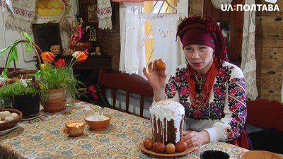 Випікає паски за рецептом прабабусі. Олена Щербань. СУСПІЛЬНЕ | ЛЮДИ