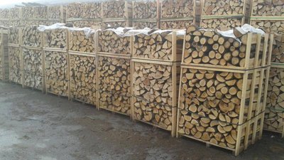 Мешканці областей, де тривають бойові дії, безплатно отримають дрова – Мінреінтеграції
