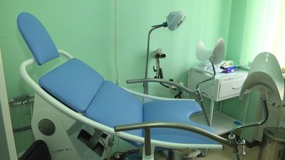 Нове гінекологічне крісло в Хмельницькій обласній лікарні Нове гінекологічне крісло в Хмельницькій обласній лікарні