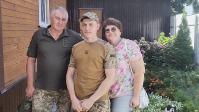 Електромонтер, інженер, педагог, тренер: чотирьох жителів Чернігівщини відзначили державними нагородами України Електромонтер, інженер, педагог, тренер: чотирьох жителів Чернігівщини відзначили державними нагородами України
