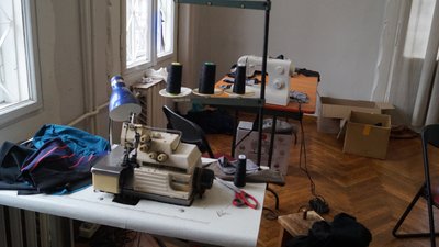 «Гобелени війни». У музеї на Львівщині «з нуля» плетуть маскувальні сітки – фоторепортаж «Гобелени війни». У музеї на Львівщині «з нуля» плетуть маскувальні сітки – фоторепортаж
