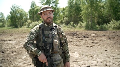 Прикордонник з позивним "Партос" розповідає про те як збив шахед на Чернігівщині Прикордонник з позивним "Партос" розповідає про те як збив шахед на Чернігівщині