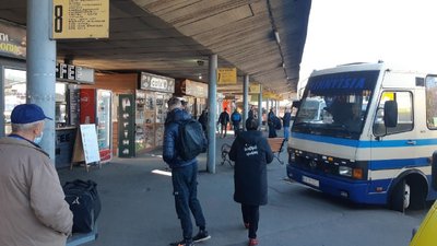 На вінницьких вокзалах знизився пасажиропотік на міжобласних рейсах На вінницьких вокзалах знизився пасажиропотік на міжобласних рейсах