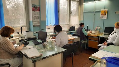 У коридорах лікарні без витяжок. Як після пожежі працюють судмедексперти у Кропивницькому У коридорах лікарні без витяжок. Як після пожежі працюють судмедексперти у Кропивницькому