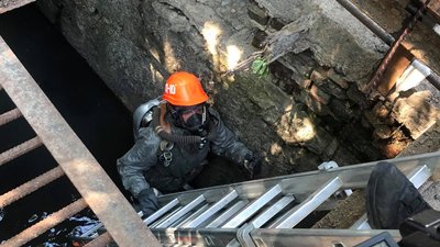 У Миколаєві обстежили зливову каналізацію У Миколаєві обстежили зливову каналізацію