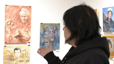 У Черкасах відкрили виставку "Рідні барви 4.5.0" У Черкасах відкрили виставку "Рідні барви 4.5.0"