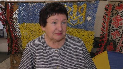 Запорізькі майстрині створили пейзаж у стилі маскувальної сітки Запорізькі майстрині створили пейзаж у стилі маскувальної сітки