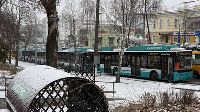 Тролейбуси