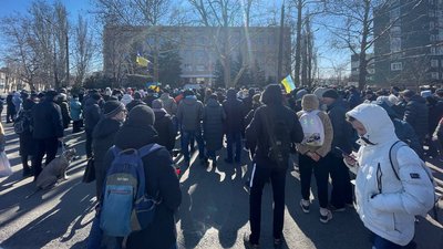 Мелітопольці вимагали від окупантів повідомити, де міський голова Федоров та активістка Гайсумова