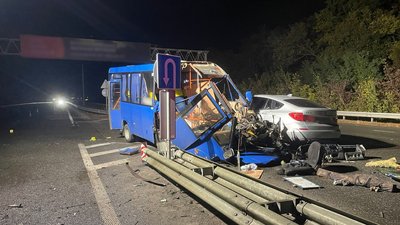 Біля Супрунівки на Полтавщині зіткнулася маршрутка та авто