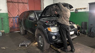 На черкаському СТО "реанімують" автівки з фронту