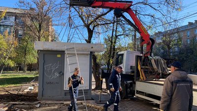 У Києві демонтували нелегально встановлені МАФи
