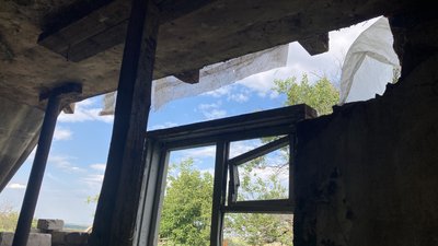 Без води, світла і газу: у звільненому Довгенькому на Харківщині готуються до зими Без води, світла і газу: у звільненому Довгенькому на Харківщині готуються до зими