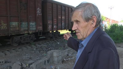 "У вагоні жив тиждень". Луцькі патрульні показали, де знайшли трирічного хлопчика "У вагоні жив тиждень". Луцькі патрульні показали, де знайшли трирічного хлопчика
