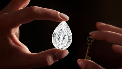 На аукціоні в Гонконзі вперше продали діамант за криптовалюту На аукціоні в Гонконзі вперше продали діамант за криптовалюту
