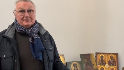 Литовському дипломату повернули колекцію ікон, яку військові РФ викрали з його будинку у Херсоні Литовському дипломату повернули колекцію ікон, яку військові РФ викрали з його будинку у Херсоні