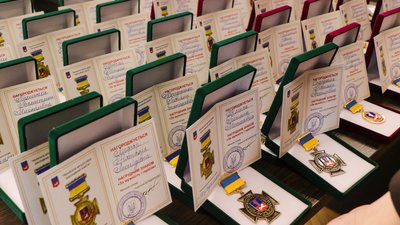 Черкащанок нагородили за віддану працю Черкащанок нагородили за віддану працю