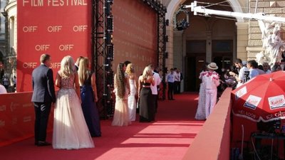 Фоторепортаж з червоної доріжки Одеського міжнародного кінофестивалю 