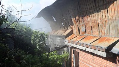 На Дніпропетровщині загасили пожежу на підприємстві з виготовлення пластикового посуду На Дніпропетровщині загасили пожежу на підприємстві з виготовлення пластикового посуду