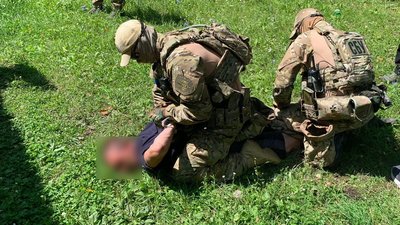 "Передавав дані про ЗСУ". На Сумщині затримали 33-річного чоловіка за підозрою у державній зраді