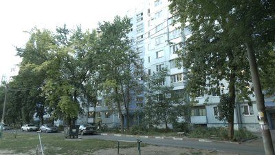 В Запоріжжі руйнується багатоповерховий будинок