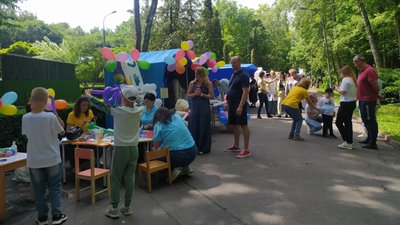 У хмельницькому медичному пікніку взяли участь майже 20 медичних і фармацевтичних закладів