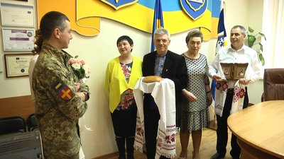 Житомиряни Тетяна та Петро Прохорчук одружилися 26 березня, як і планували до війни Житомиряни Тетяна та Петро Прохорчук одружилися 26 березня, як і планували до війни