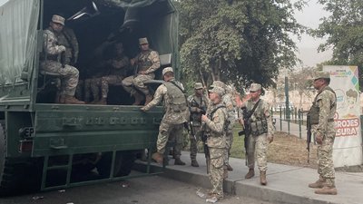 Військові патрулюють вулиці під час надзвичайного стану в Перу